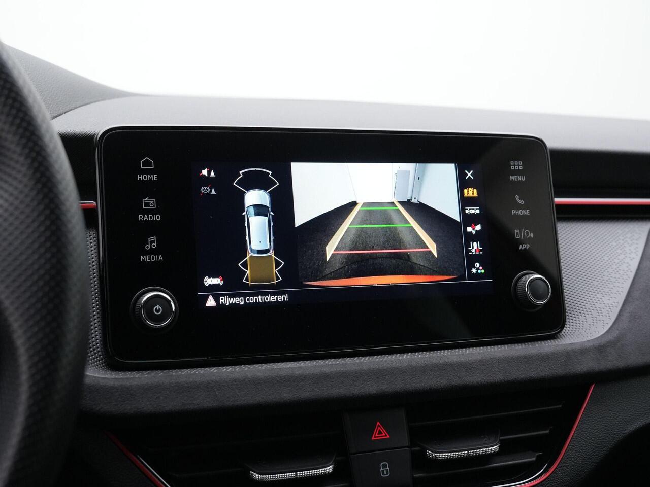 Skoda Kamiq 1.5 TSI 150 pk DSG ACT Sport Business | Adaptief onderstel | Alcantara | Achteruitrijcamera | Stoelverwarming