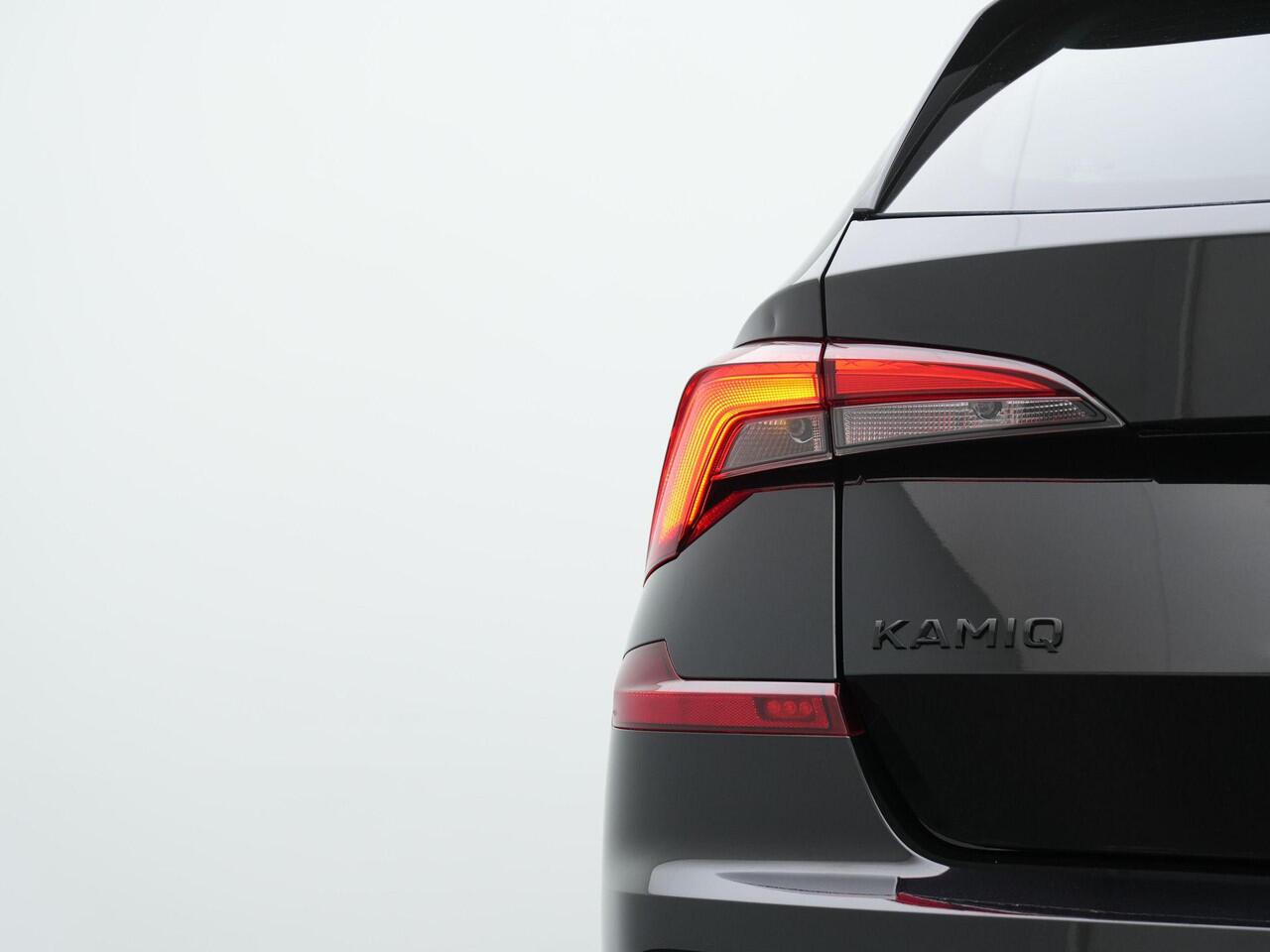 Skoda Kamiq 1.0 TSI 115 pk DSG Selection | Achteruitrijcamera | Stoelverwarming | Keyless Entry