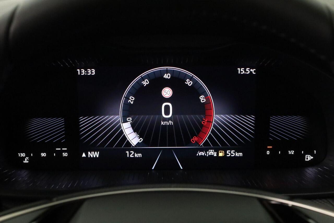 Skoda Kamiq Essence 1.5 TSI 115PK | Parkeersensoren achter | Infotainment scherm 8,25 inch | Draadloze Apple Carplay/Android Auto | 8 inch digitaal instrumentenpaneel | Verkeersborden herkenning | Cruise Control | LED verlichting