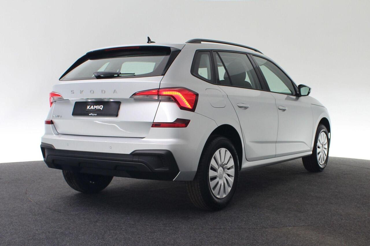 Skoda Kamiq Essence 1.5 TSI 115PK | Parkeersensoren achter | Infotainment scherm 8,25 inch | Draadloze Apple Carplay/Android Auto | 8 inch digitaal instrumentenpaneel | Verkeersborden herkenning | Cruise Control | LED verlichting