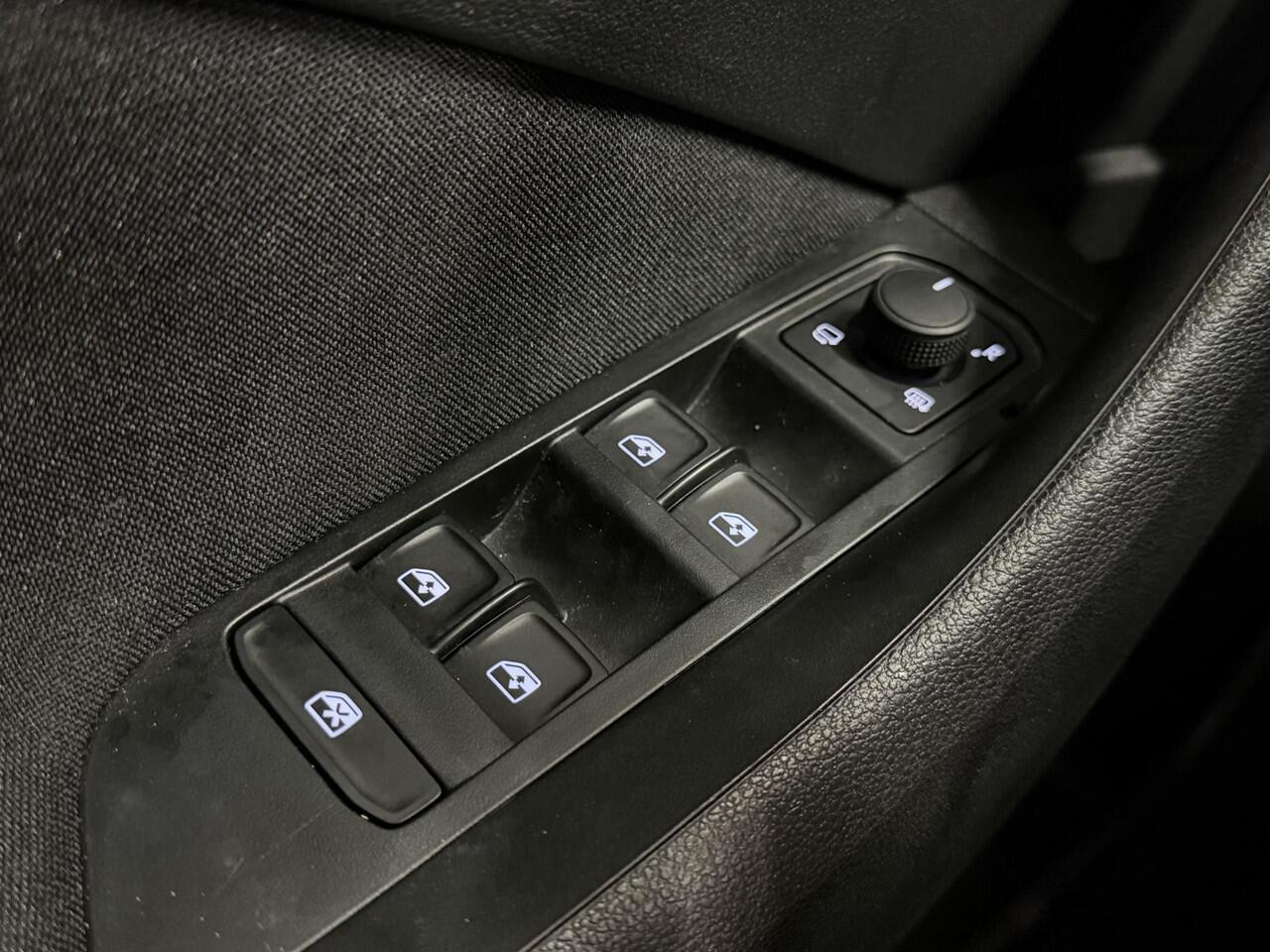 Skoda Kamiq 1.0 TSI Business Edition Automaat | DSG | LED | Cruise | Clima | LM-Velgen ( Vestiging - Nieuwegein )