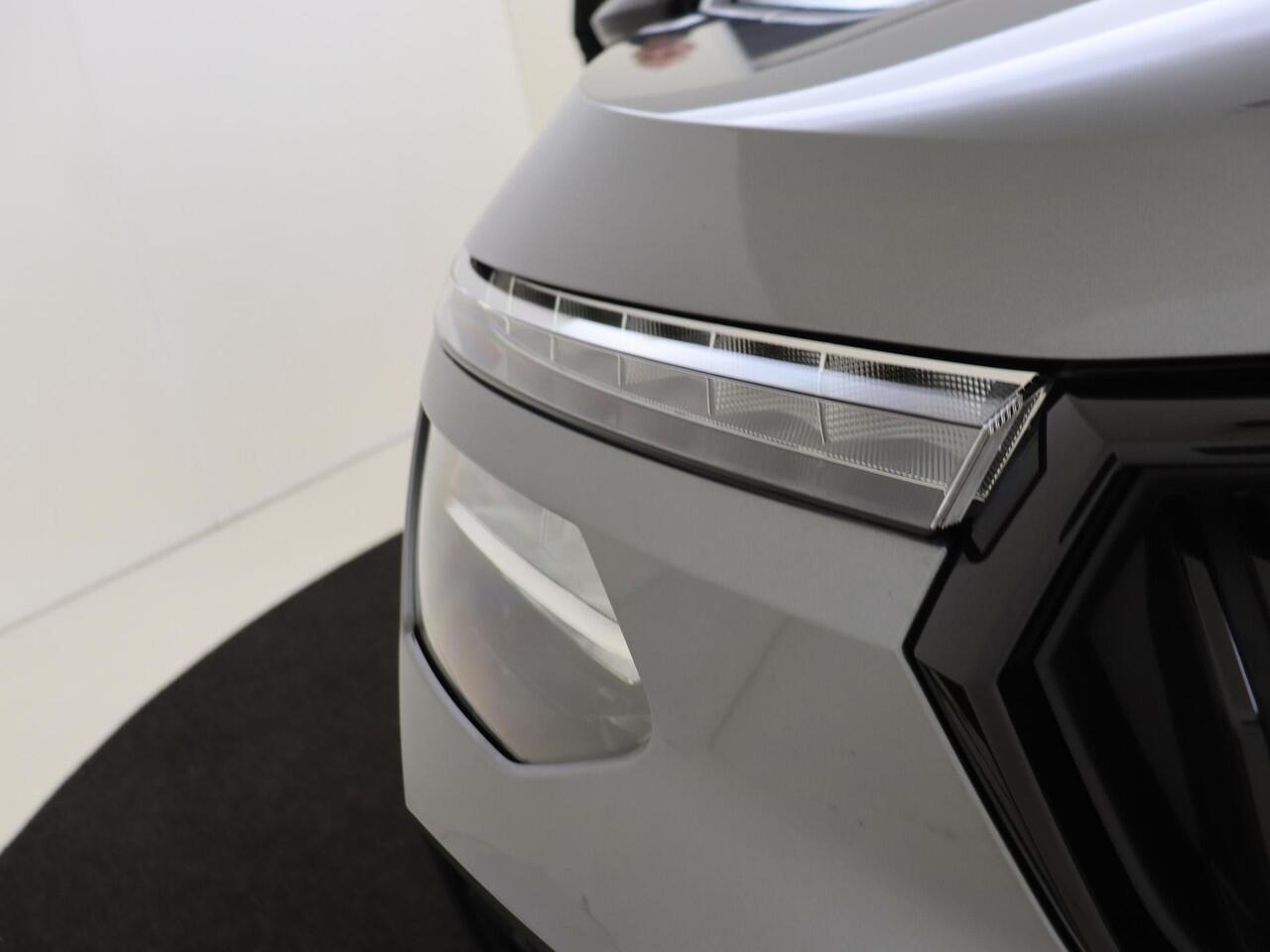 Skoda Kamiq 1.0 TSI Business Edition | Stoelverwarming | Achteruitrijcamera | Climate Control | Apple Carplay/ Android Auto