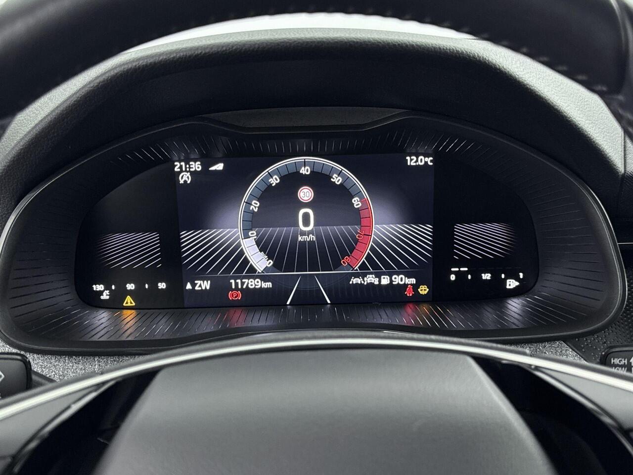 Skoda Kamiq 1.0 TSI Business Edition 115PK | Stoelverwarming | Achteruitrijcamera | Climate Control | Apple CarPlay & Android Auto