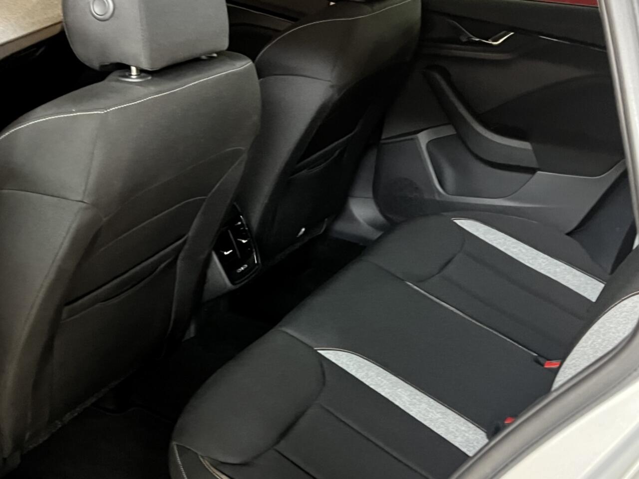 Skoda Kamiq 1.0 TSI Bns. Edition* Rijklaar * climate Control*