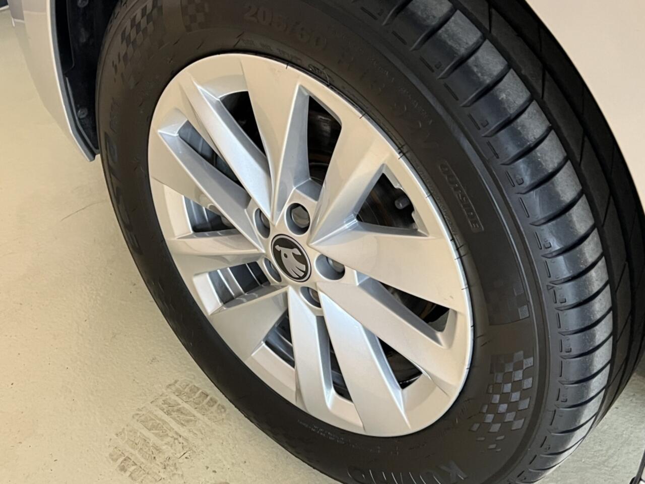 Skoda Kamiq 1.0 TSI Bns. Edition* Rijklaar * climate Control*