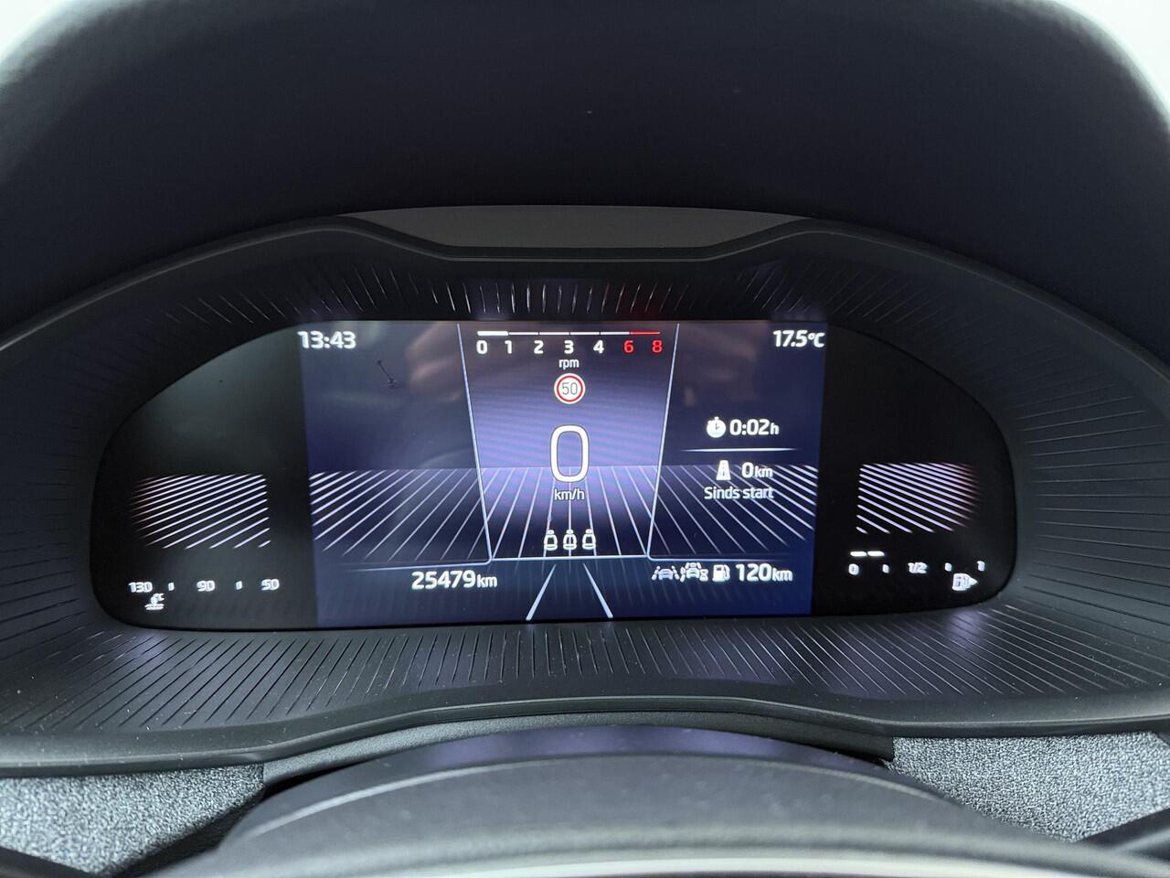Skoda Kamiq 1.0 TSI Selection | 116 PK | Climate control | Cruise control | Apple Carplay/Android Auto | 17" LM velgen |