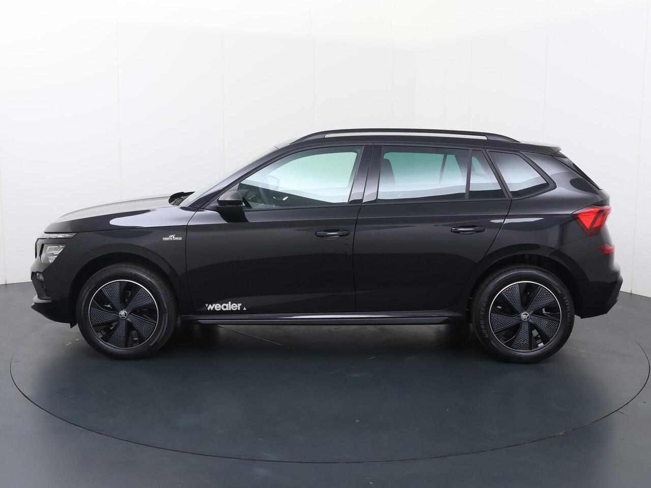 Skoda Kamiq Monte Carlo 1.0 TSI 115 PK 6 versn. Hand | Panorama dak | LED matrix | 17" lichtmetalen velgen | Camera |