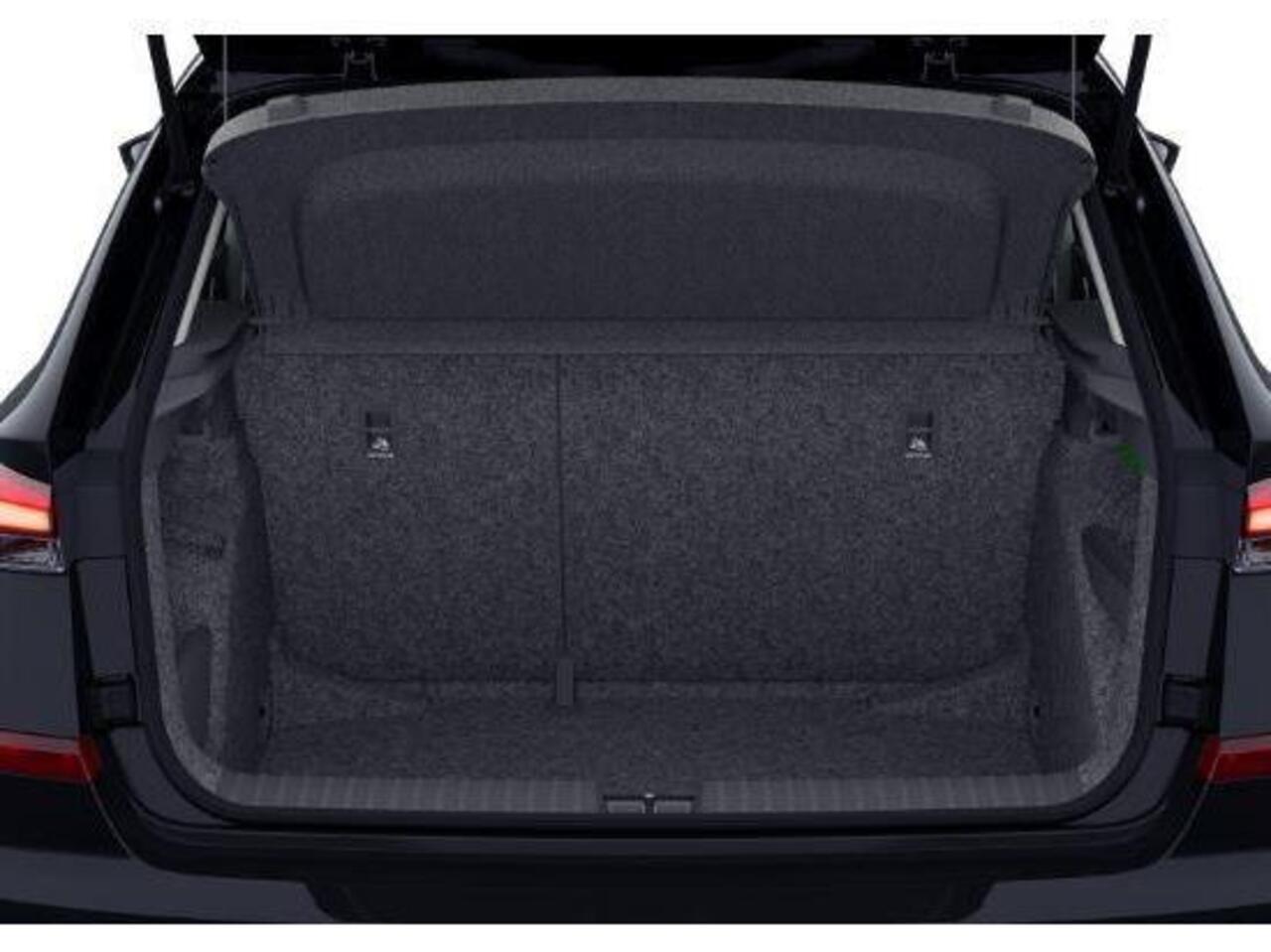 Skoda Kamiq Selection 1.0 TSI 85 kW / 115 PK SUV 6 versn. Hand | Trekhaak, wegklapbaar | Black Magic | Private Lease ¤372,- | 3000,- inruilvoordeel!!