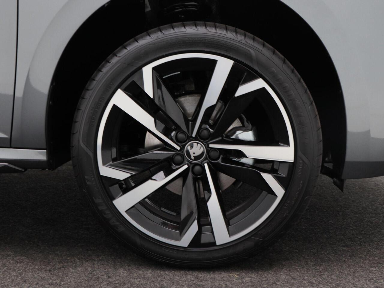 Skoda Kamiq Monte Carlo 1.0 TSI 115 PK | Automaat | Stoelverwarming | Keyless | Cruise control | Achteruitrijcamera