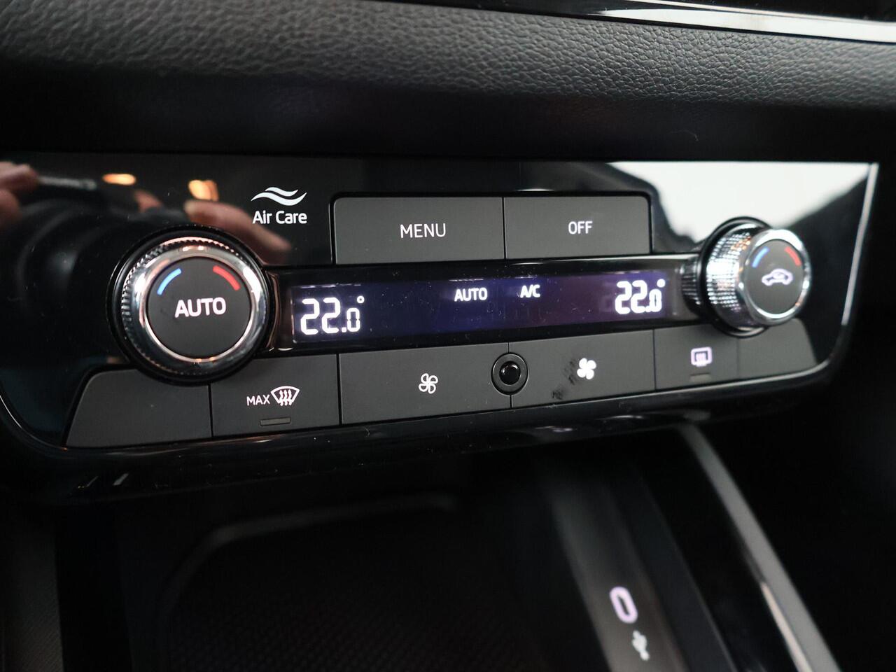 Skoda Kamiq Selection 1.0 TSI 115 PK | Travel Pakket | 16" Lichtmetalen velgen | Apple Carplay/Android Auto | Climate controle |