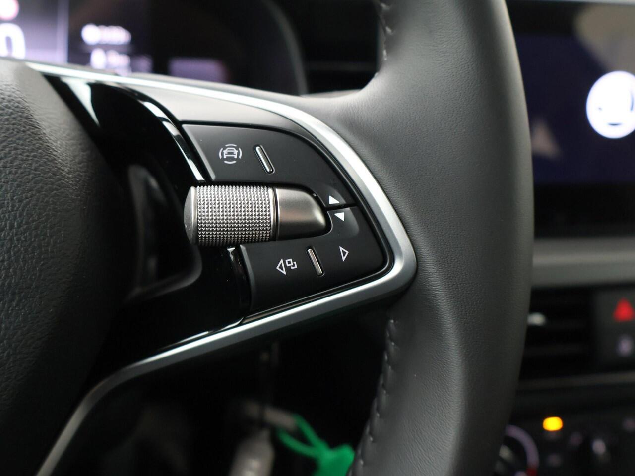 Skoda Kamiq 1.0 TSI Essence 115 PK | Parkeersensoren | Cruise Control | Apple Carplay/Android Auto |