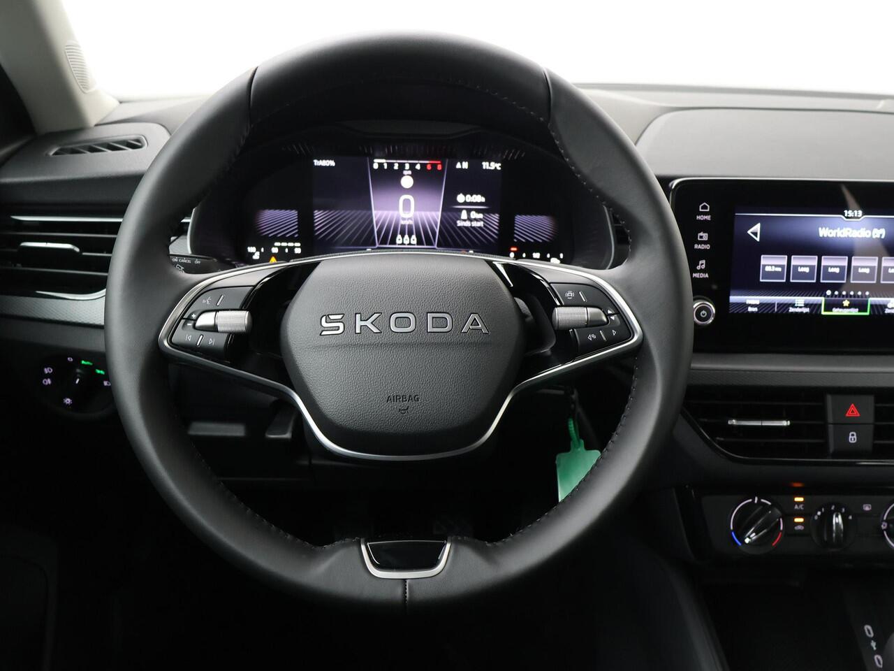 Skoda Kamiq 1.0 TSI Essence 115 PK | 18" Black Style | Parkeersensoren | Cruise Control | Apple Carplay/Android Auto |