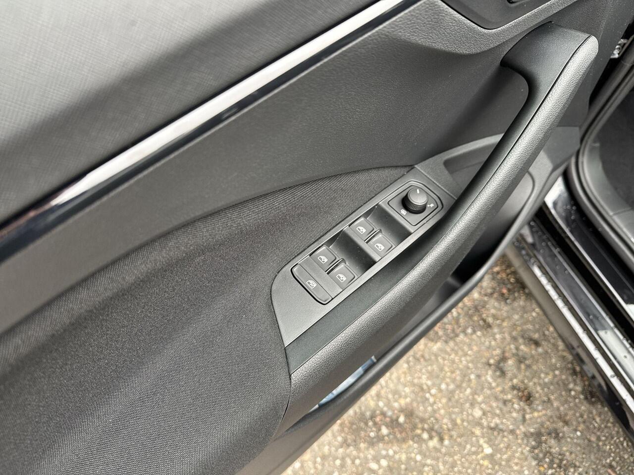 Skoda Kamiq Selection 1.0 TSI 85 kW / 115 PK SUV 6 versn. Hand | Private Lease ¤389,- | 3000,- inruilvoordeel!!