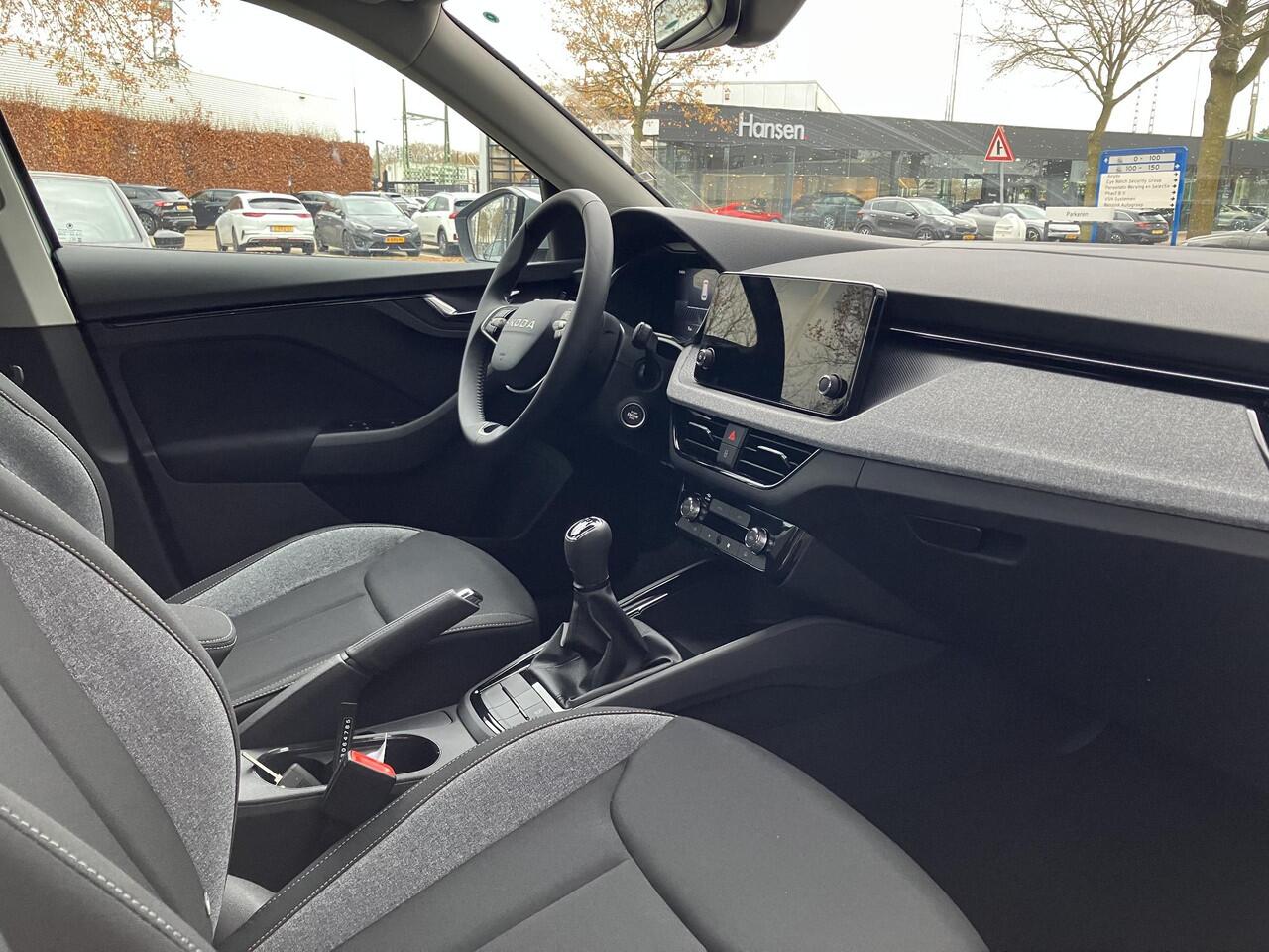 Skoda Kamiq Selection 1.0 TSI 115 PK SUV | 16" Lichtmetalen velgen | Apple Carplay/Android Auto | Climate controle |