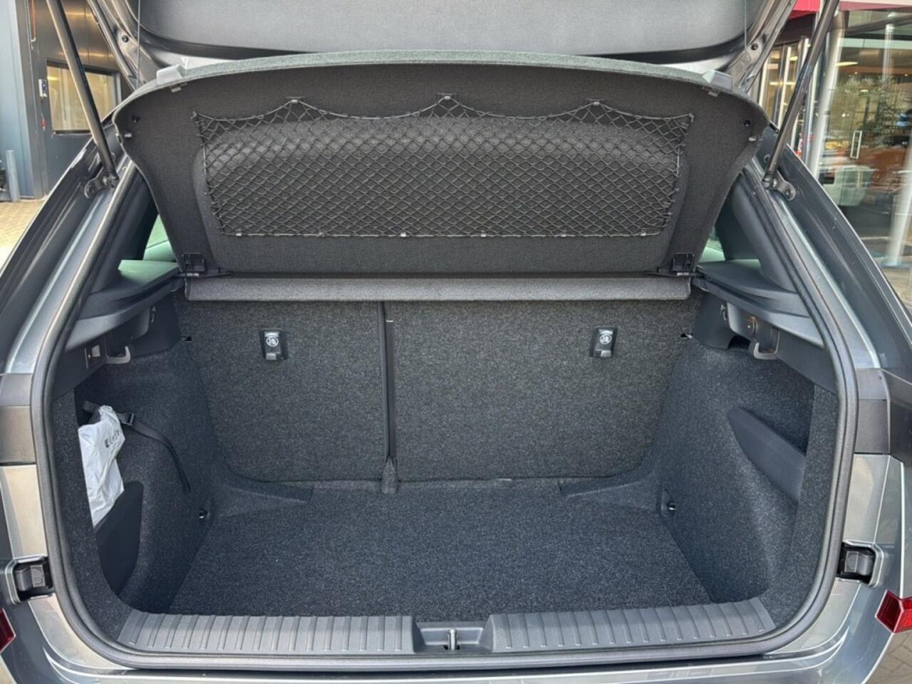 Skoda Kamiq 1.0 TSI DSG MONTE CARLO GLASDAK/CAMERA//NAVI/CRUISE/STOELVERW