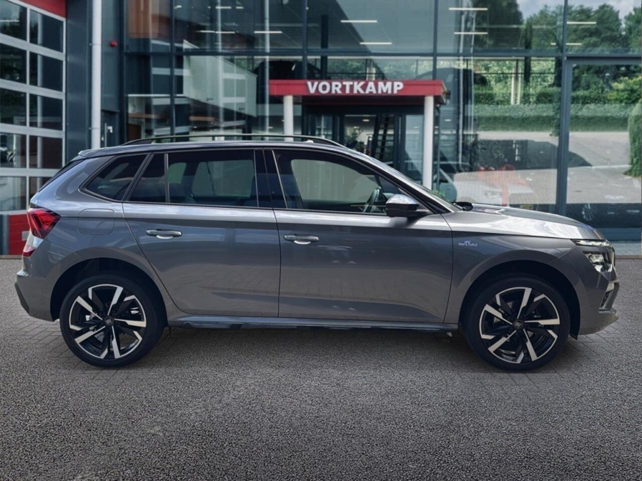 Skoda Kamiq 1.0 TSI DSG MONTE CARLO GLASDAK/CAMERA//NAVI/CRUISE/STOELVERW