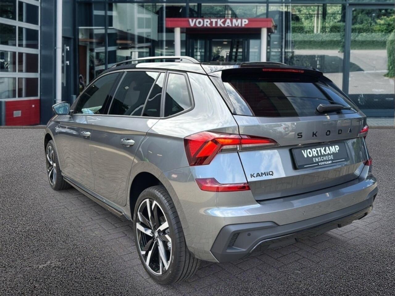 Skoda Kamiq 1.0 TSI DSG MONTE CARLO GLASDAK/CAMERA//NAVI/CRUISE/STOELVERW