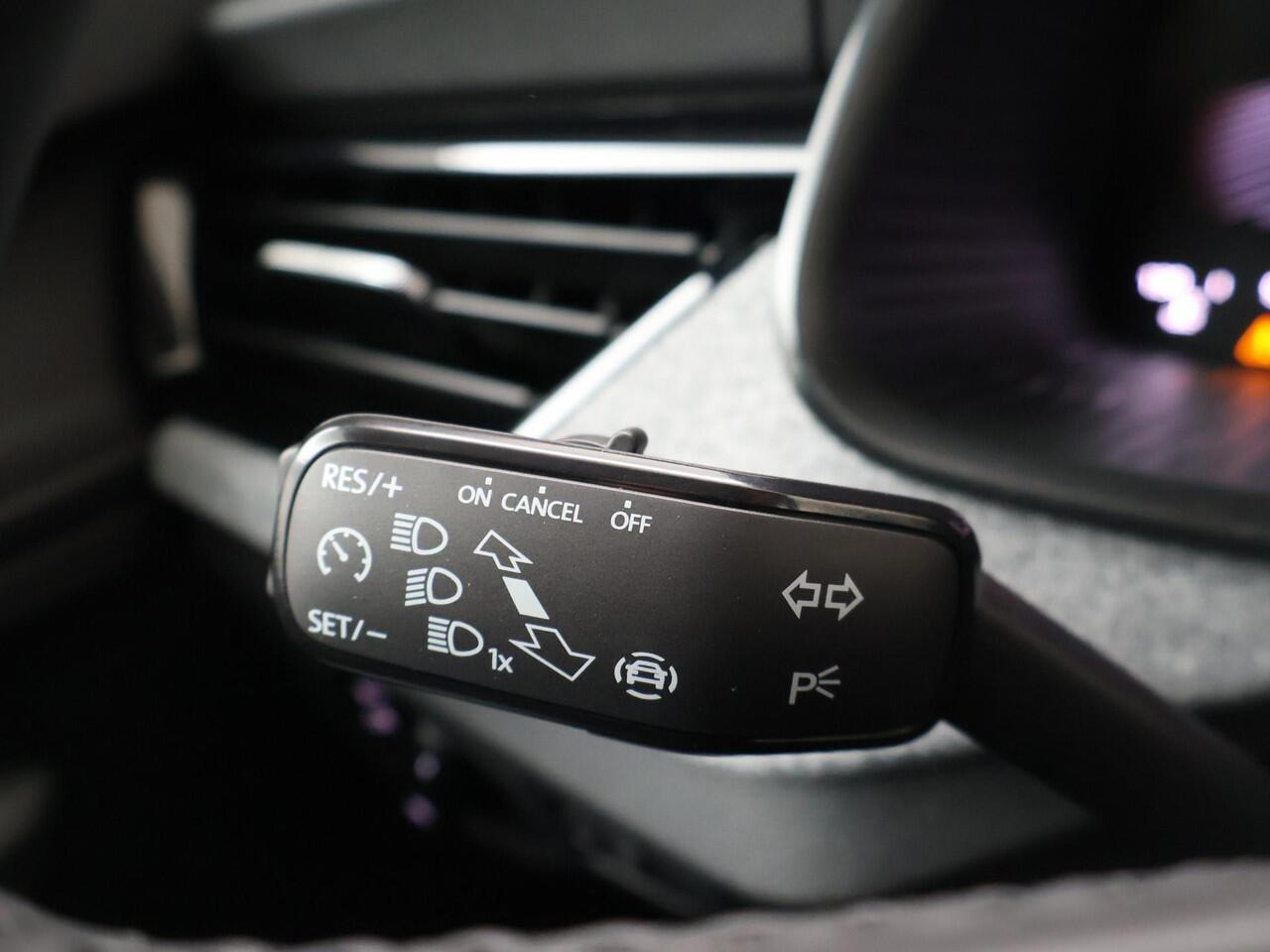 Skoda Kamiq Selection 1.0 TSI 115 PK 6 versn. | 16" Lichtmetalen velgen | Apple Carplay/Android Auto | Climate controle |