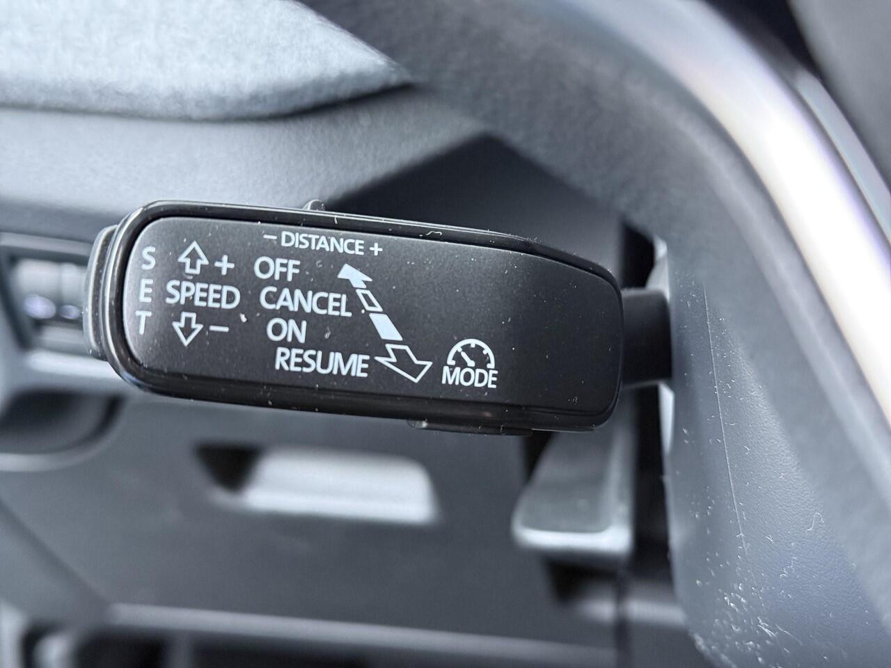 Skoda Kamiq Selection 1.0 TSI 115 PK DSG Automaat | Trekhaak | Adapt. Cruise control | 17" Lichtmetalen velgen |