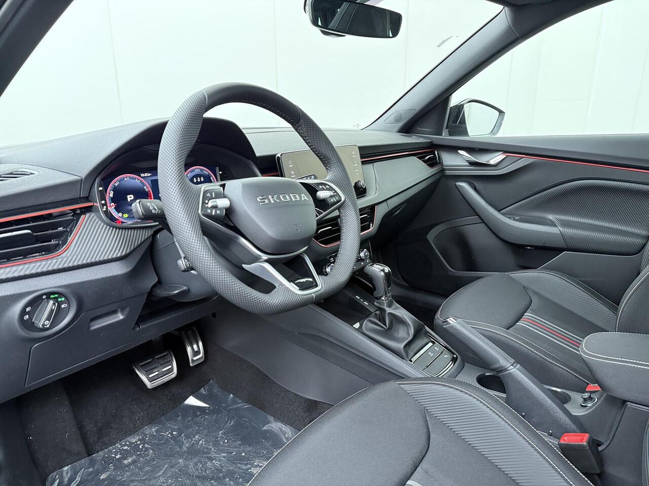 Skoda Kamiq Monte Carlo 1.0 TSI 115 PK DSG | Automaat | Travel Assist | Winterpakket | 17" Lichtmetalen velgen | Adaptieve cruise control |