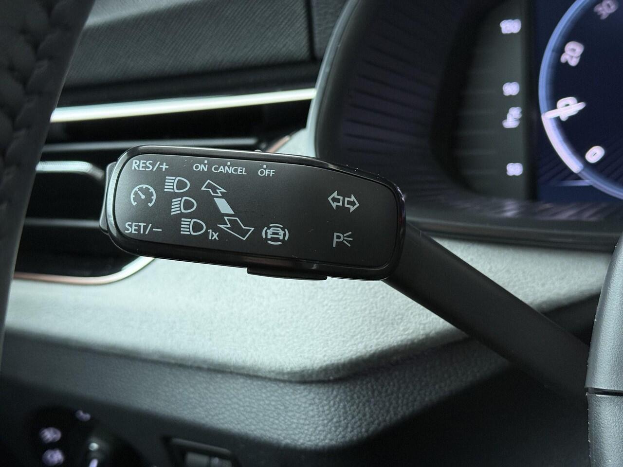 Skoda Kamiq Business Edition 1.0 TSI 115 PK DSG Automaat | Winterpakket | Trekhaak | Camera