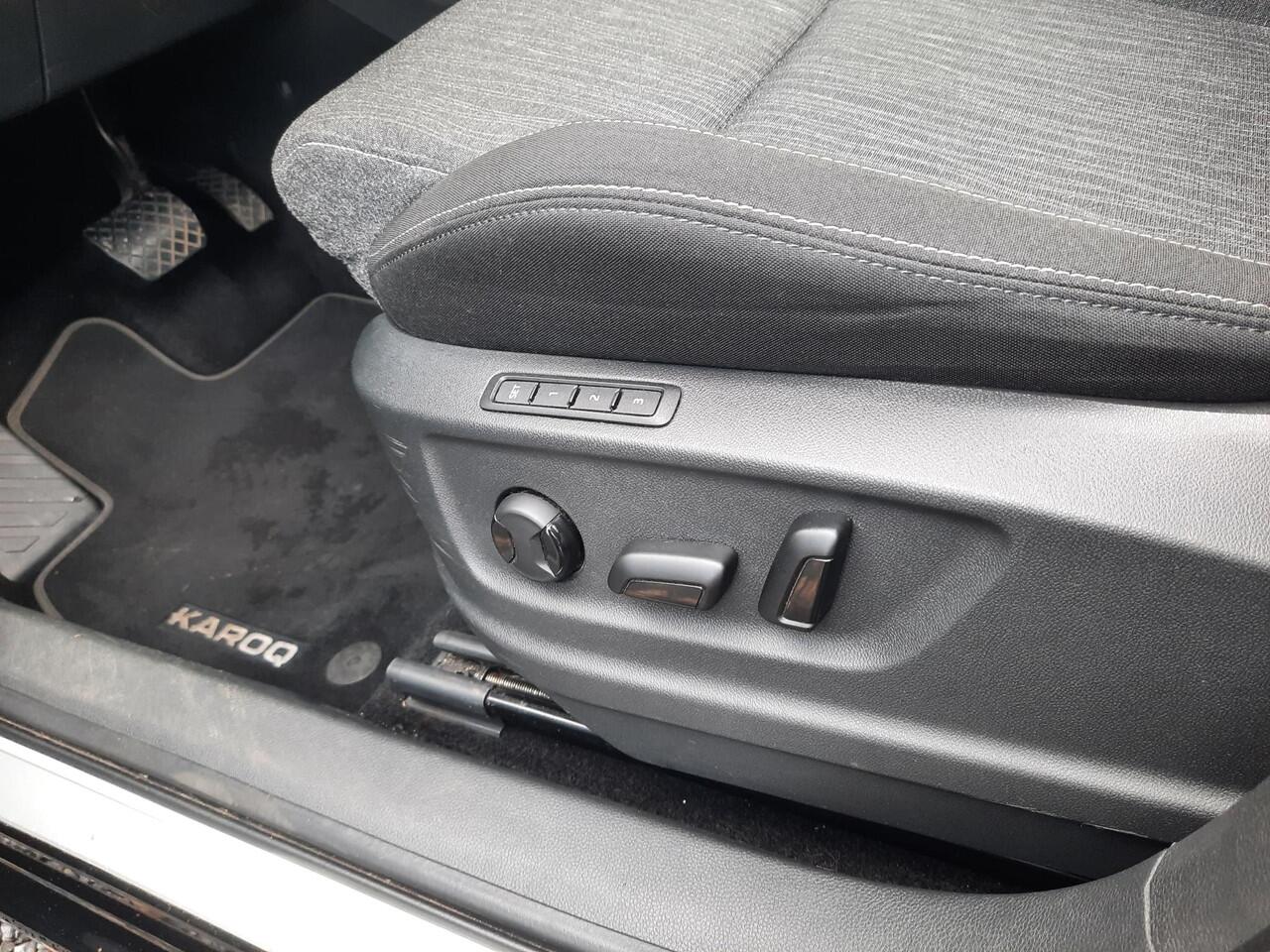 Skoda Karoq 1.5 TSI 150pk DSG Style (Pano,Trekhaak,Camera,Canton)