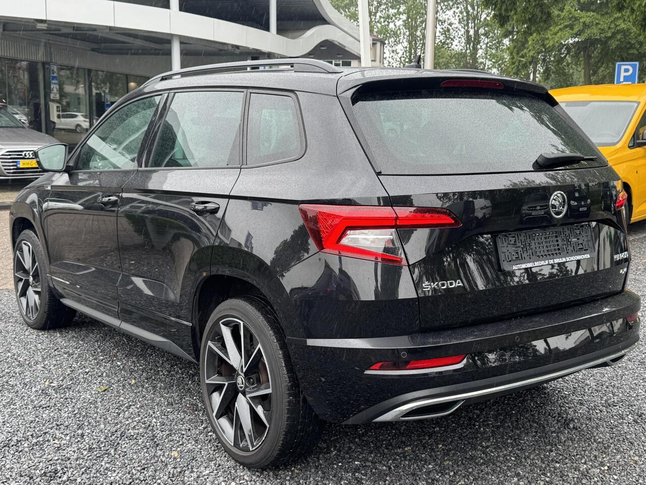 Skoda Karoq 1.5 TSI 150pk DSG 4x4 Sportline (Trekhaak,Camera,Navi,Carplay)