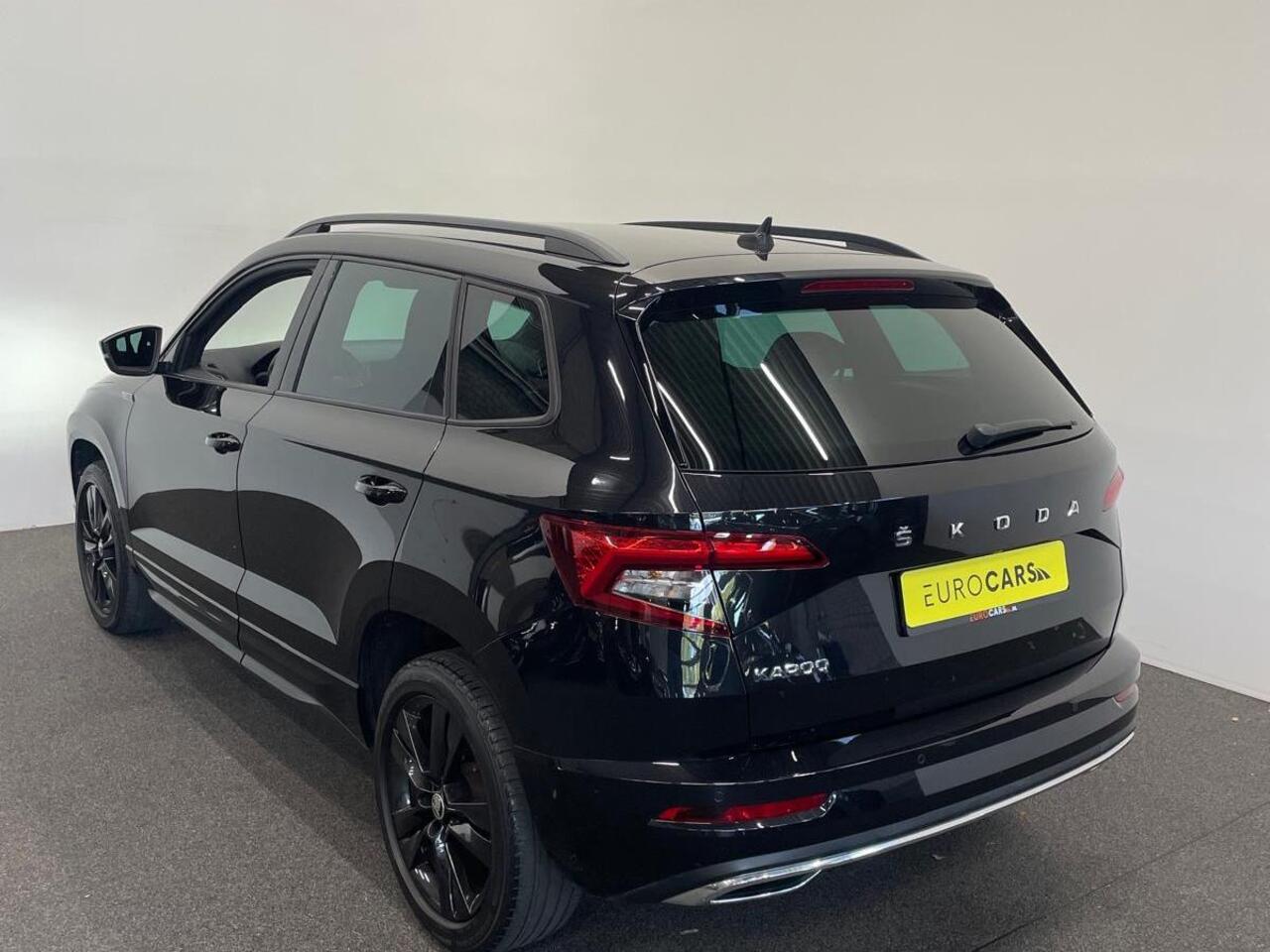 Skoda Karoq 1.5 TSI DSG Sportline Navigatie Apple Carplay/Android Auto Camera Parkeersensoren Cruise Control Elektrische achterklep Stoelverwarming Virtual Cockpit Climate Control Lichtmetalen velgen