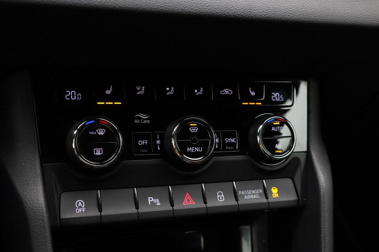 Skoda Karoq 1.5 TSI 150 pk DSG ACT Sportline Business | Achteruitrijcamera | Stoelverwarming | Navigatie