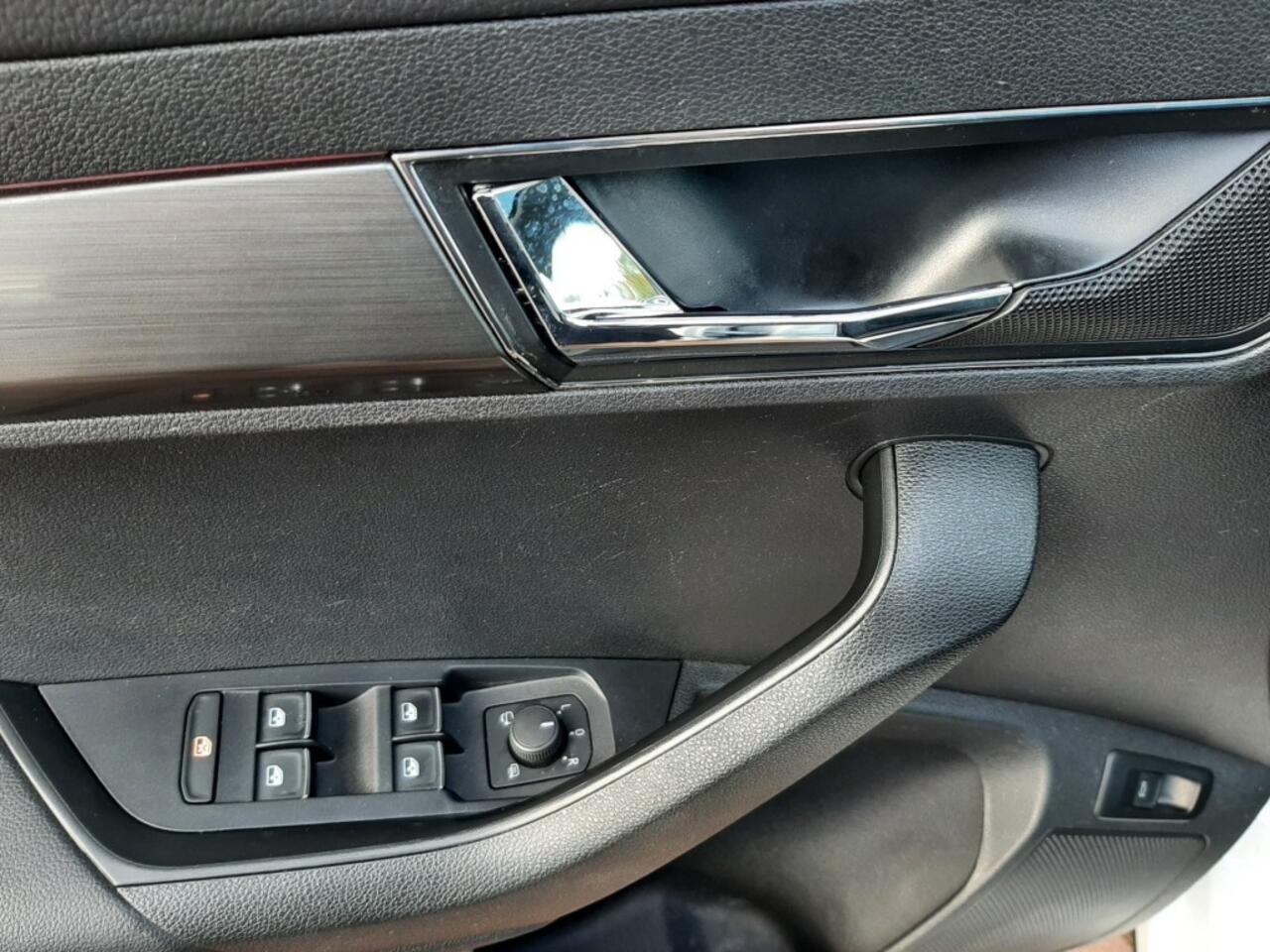 Skoda Karoq 1.5TSi 150pk DSG Style Business Airco Adap.cruise-control Navigatie Bluetooth