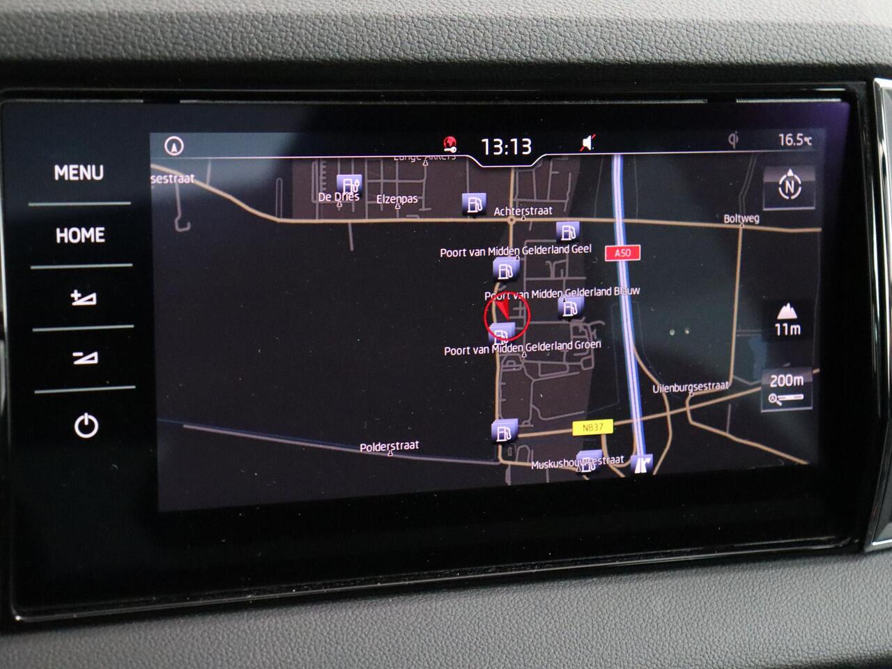 Skoda Karoq 1.0 TSI Style Business | ACC | Pano | Trekhaak!