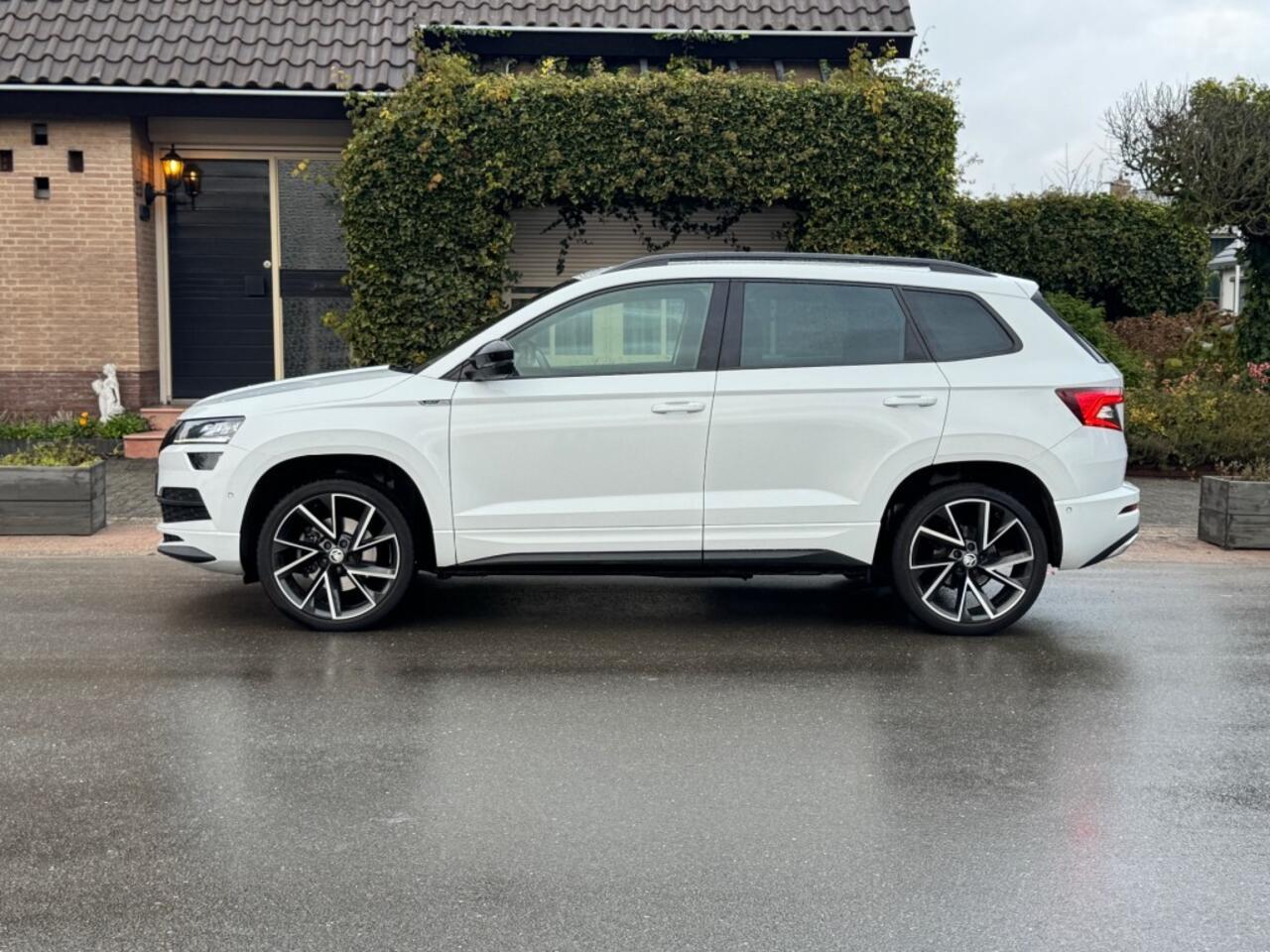 Skoda Karoq 1.5 TSI ACT SPORTLINE BUSINESS DSG Panodak trekhaak