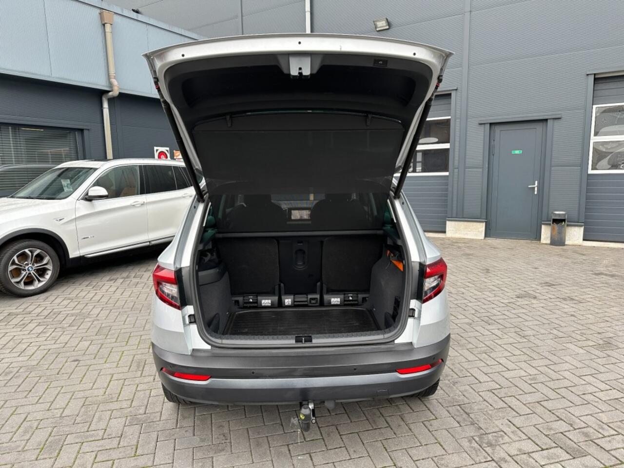 Skoda Karoq 1.0 TSi Ambition Business Camera Leder Trekhaak