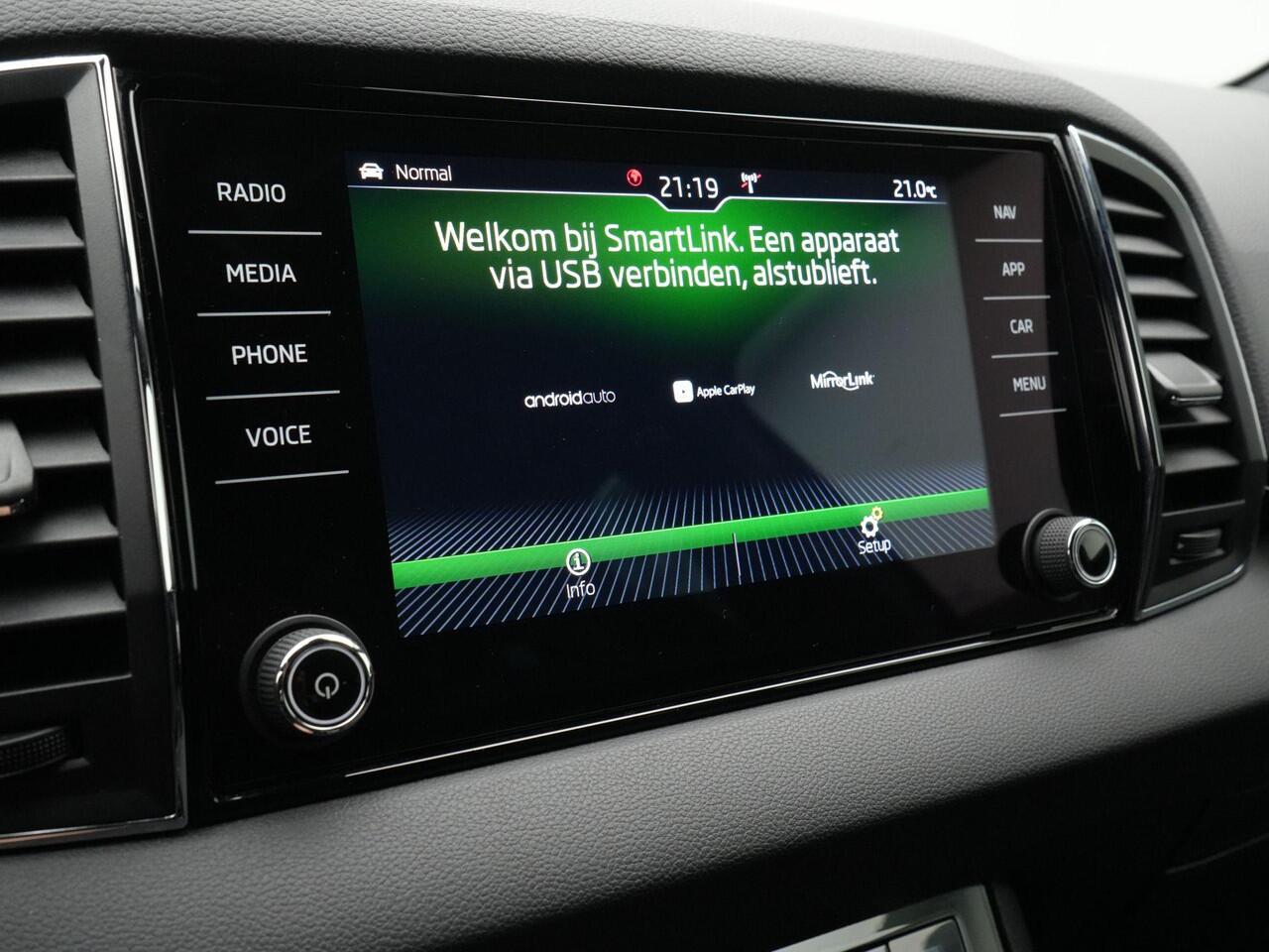 Skoda Karoq 1.5 TSI ACT 150 pk DSG Sportline Business | Achteruitrijcamera | Adaptive Cruise | Keyless Entry | 18 inch