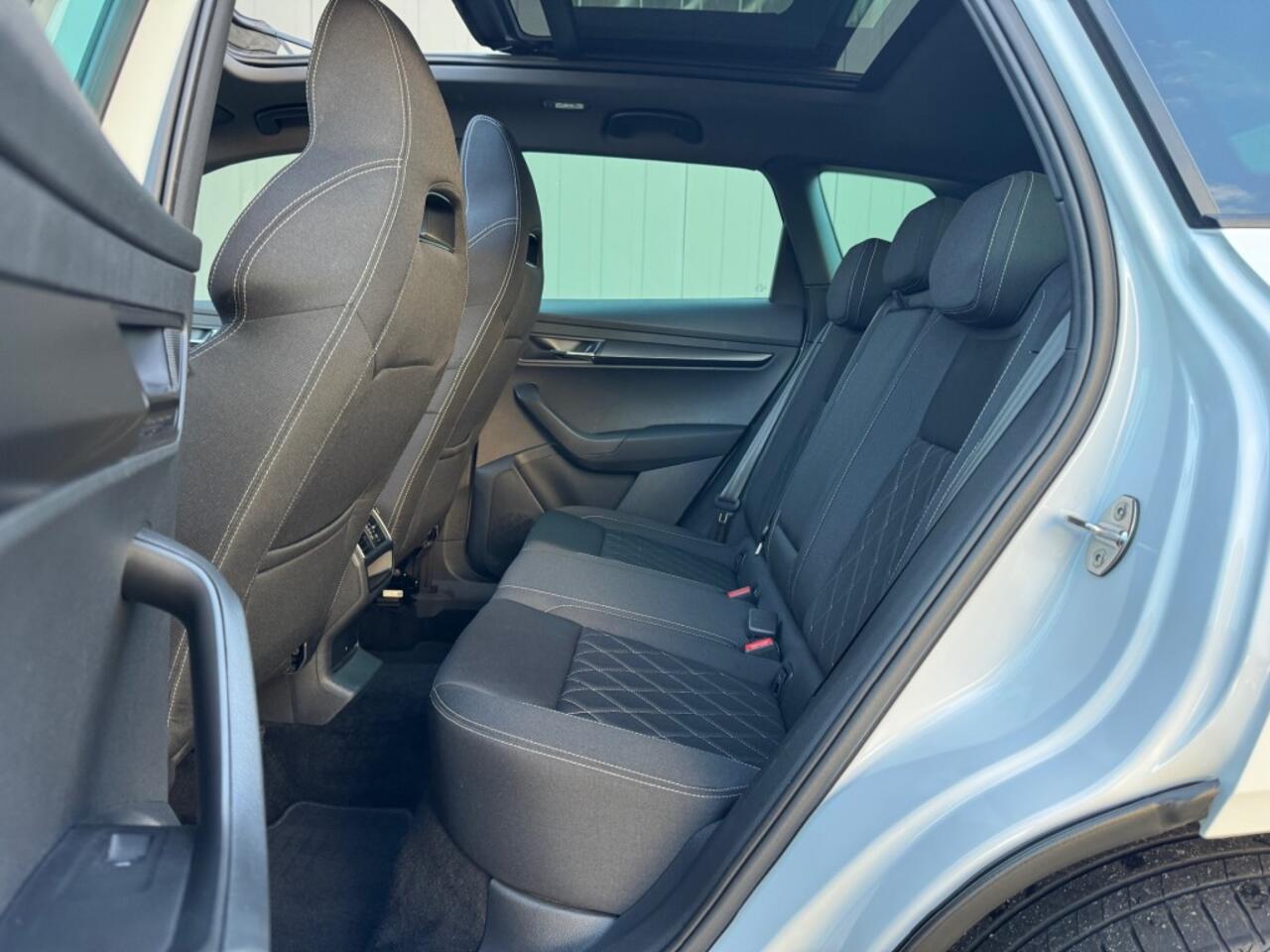 Skoda Karoq 1.5 TSI ACT SPORTLINE BUSINESS DSG Panodak trekhaak