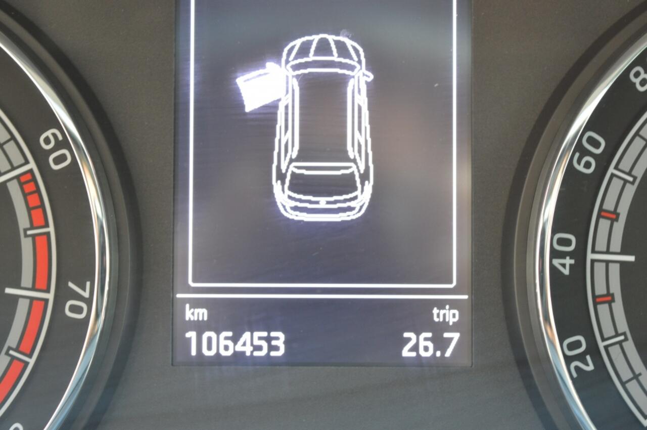 Skoda Karoq Navigatie, Cruise controle, 1.0 TSI Clever Ed. Automaat