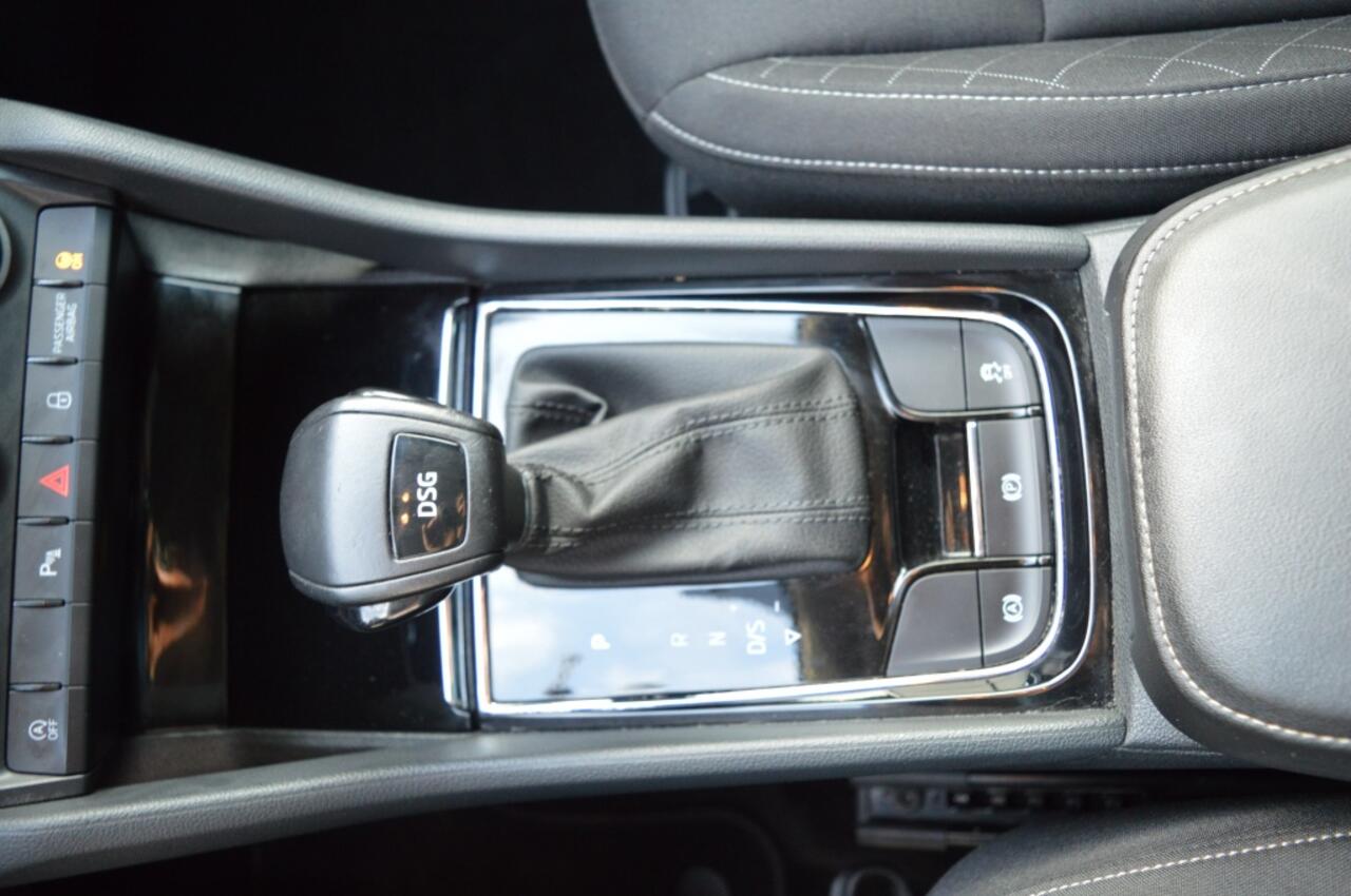 Skoda Karoq Navigatie, Cruise controle, 1.0 TSI Clever Ed. Automaat