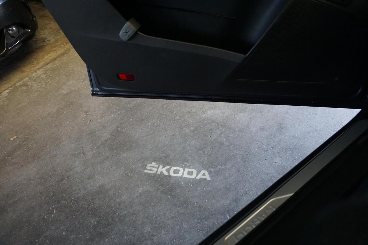Skoda Karoq 1.5 TSI 150PK ACT Style Business/Trekhaak/18Inch./ Automaat DSG-7.