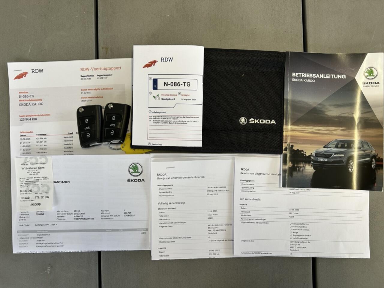 Skoda Karoq 1.0 TSI Style Bus. NAV CAMERA CARPLAY LED.