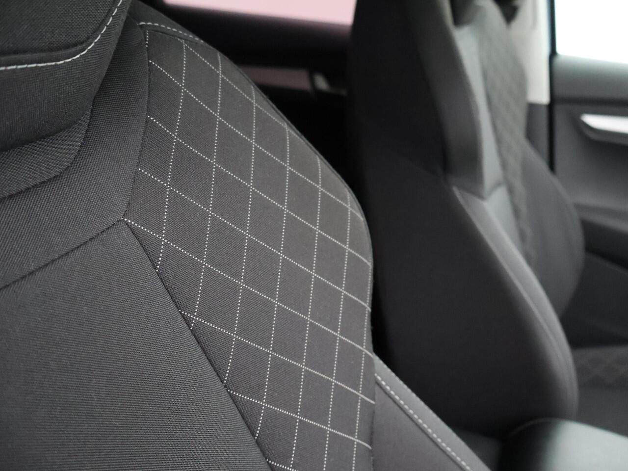 Skoda Karoq 1.5 TSI ACT 150 PK AUT. + APPLE CARPLAY | ANDROID | STOELVERWARMING