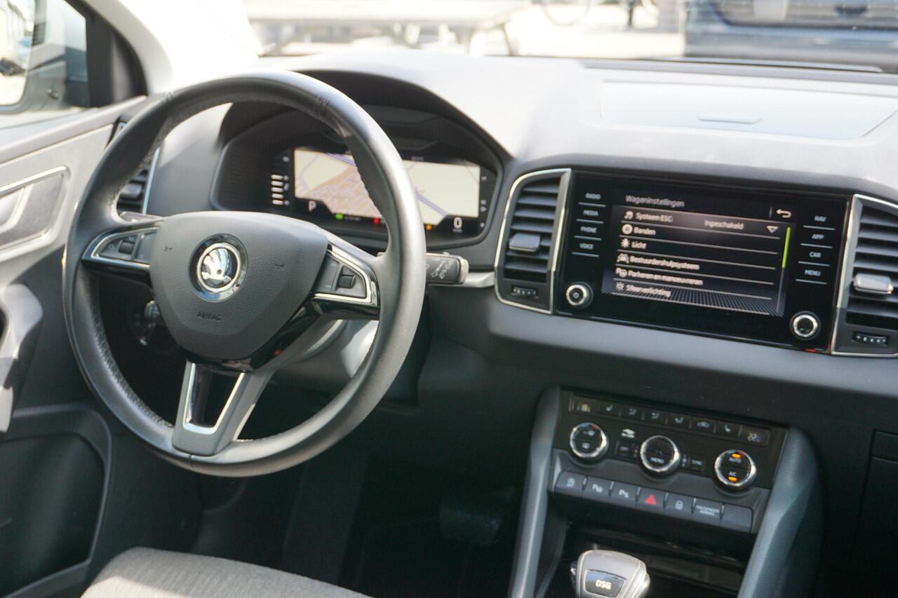 Skoda Karoq 1.5 TSI ACT Style | ACC | Trekhaak | Digitale cockpit