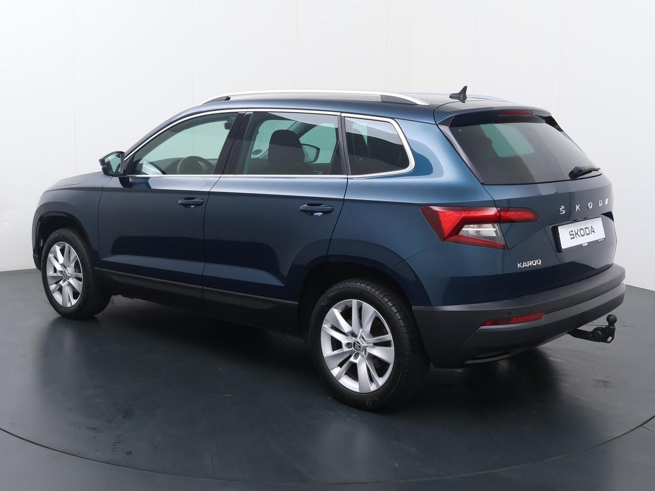 Skoda Karoq 1.5 TSI ACT Business Edition Plus | 150 PK | Trekhaak wegklapbaar | LED verlichting | Navigatiesysteem |