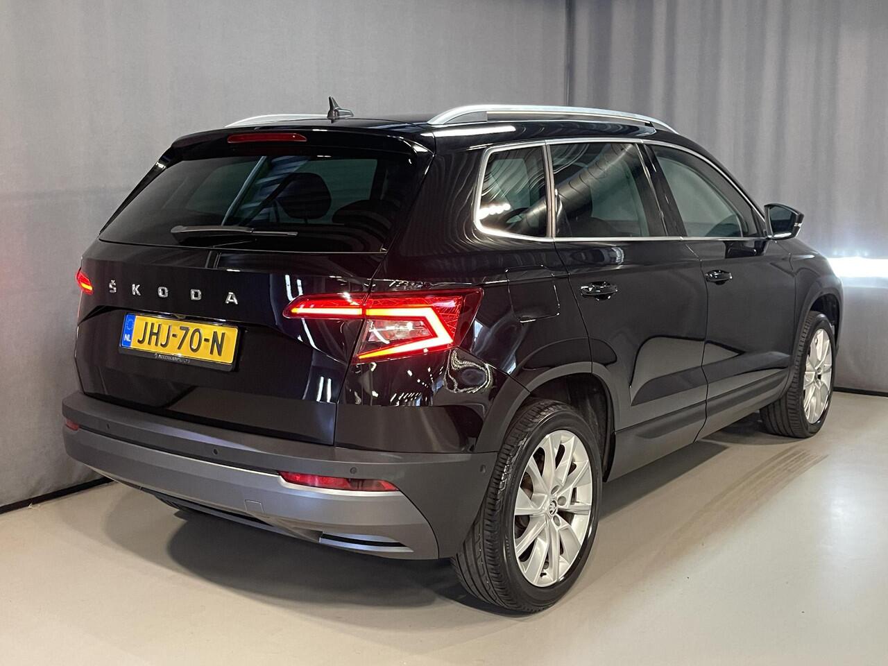 Skoda Karoq 1.5 TSI ACT Style Business 18"/Trekhaak/Stuur + stoelverwarming/Elektrische klep/Camera/PDC v+a/Apple Carplay & Android Auto