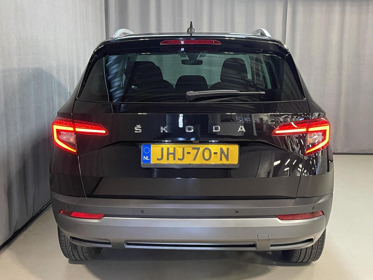 Skoda Karoq 1.5 TSI ACT Style Business 18"/Trekhaak/Stuur + stoelverwarming/Elektrische klep/Camera/PDC v+a/Apple Carplay & Android Auto