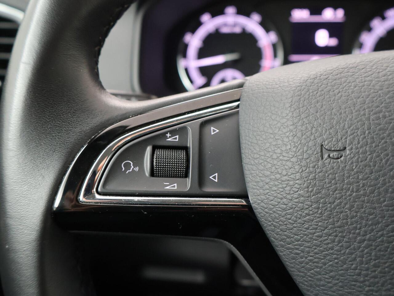 Skoda Karoq 1.5 TSI ACT Style | 150 PK | Automaat | Multifunctioneel stuurwiel | Stoelverwarming | Cruisecontrol |