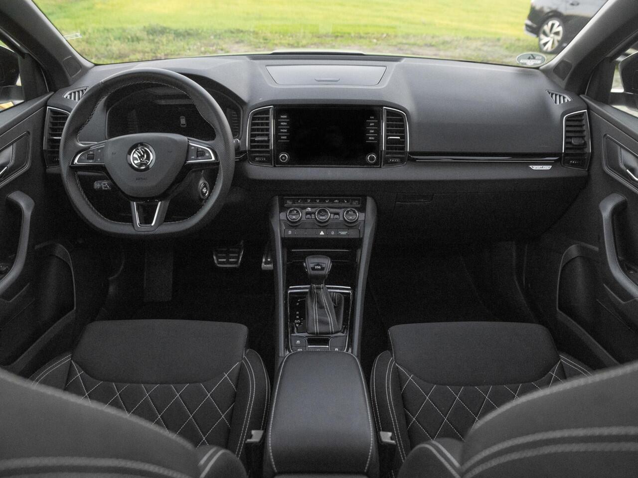 Skoda Karoq 1.5 TSI ACT Sportline Business Pano Virtual ACC Trehkaak