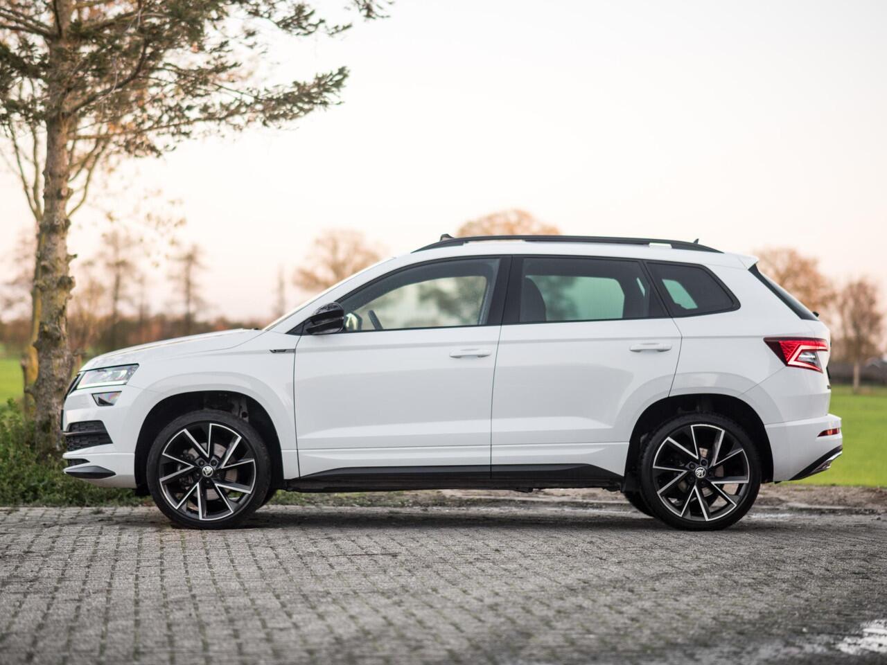 Skoda Karoq 1.5 TSI ACT Sportline Business Pano Virtual ACC Trehkaak