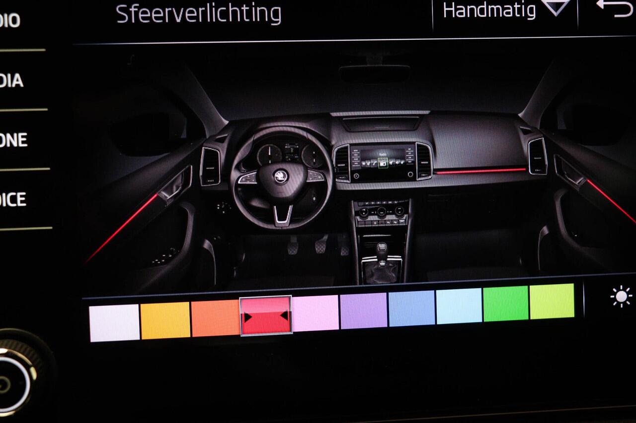 Skoda Karoq 1.5 TSI ACT Sportline Business | DAB | STOELVERWARMING | CAMERA | 19"