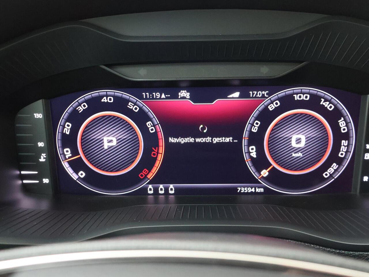 Skoda Karoq 1.5 TSI ACT Sportline Business | 150 PK | Automaat | Trekhaak wegklapbaar | 19"LM velgen | Apple Carplay/Android Auto |