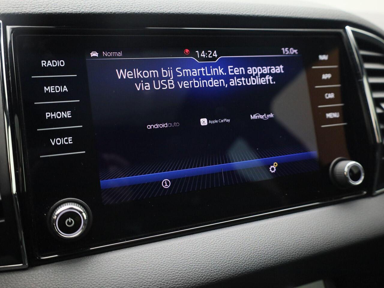 Skoda Karoq 1.5TSI/150pPK Sportline Business DSG · Panoramadak · Camera · Trekhaak · Apple/Android Car Play